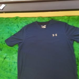 Under Armour Men's blue workout shirt. Small